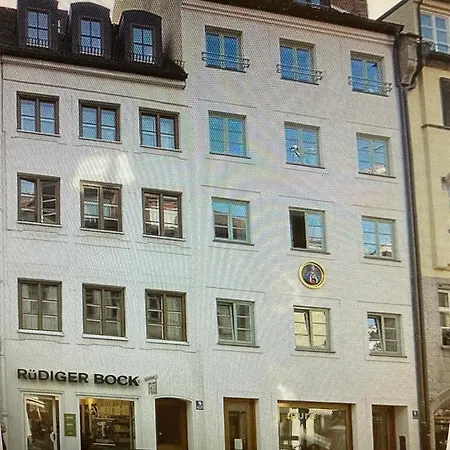 Stadtmitte - Naehe Stachus - Mit 2 Sz Und 2 Baedern -schlafsofa - Fuer 5 Personen * Munich