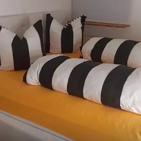 Stadtmitte - Naehe Stachus - Mit 2 Sz Und 2 Baedern -schlafsofa - Fuer 5 Personen Apartment Munich